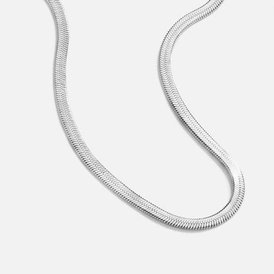 Colar em Corrente Cobra Prateada Sarya